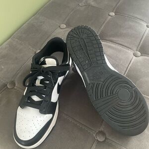 Black and White Nike Dunks (Panda)